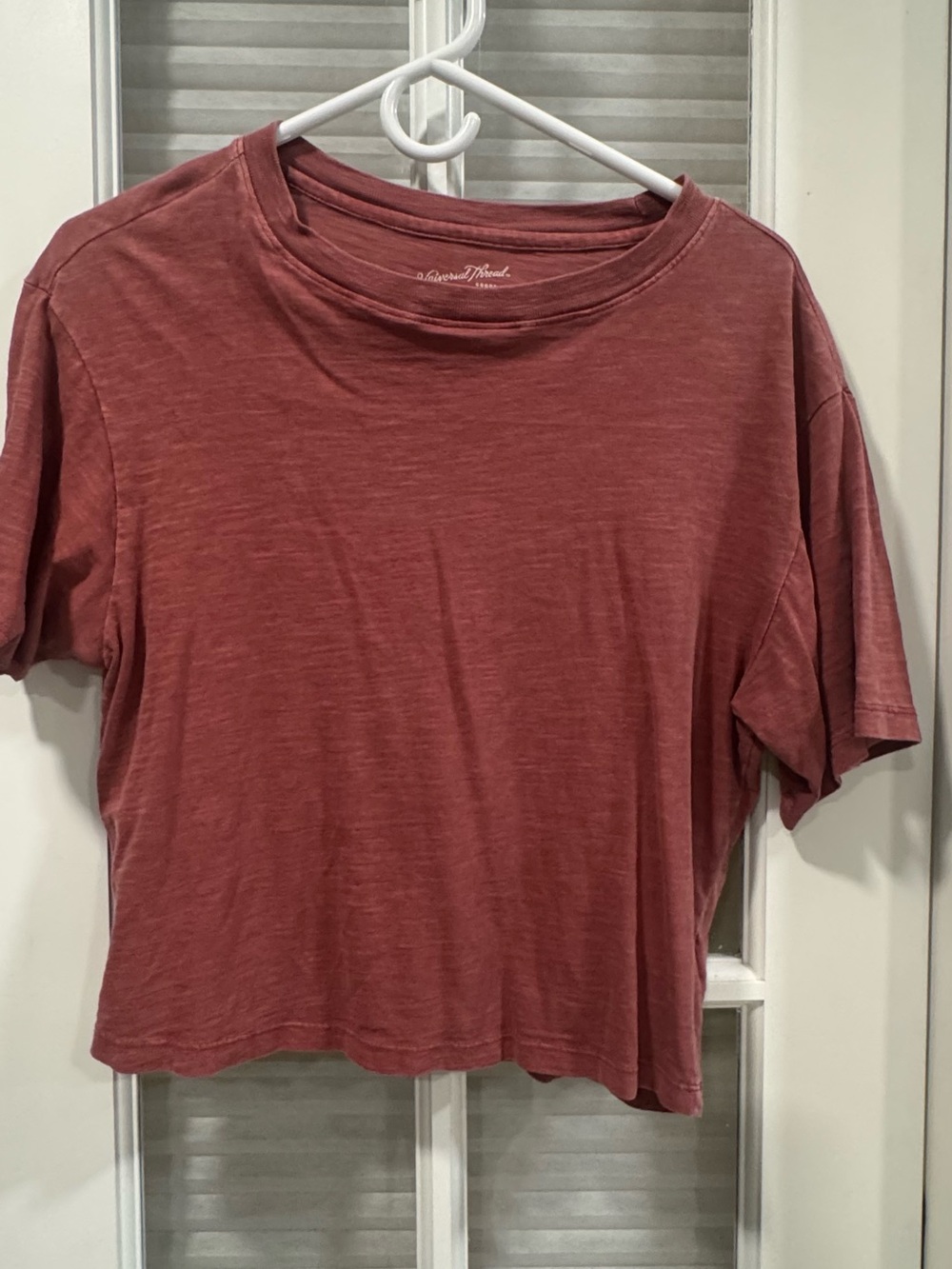 Universal Thread Women's Dusty Rose Crop Tee